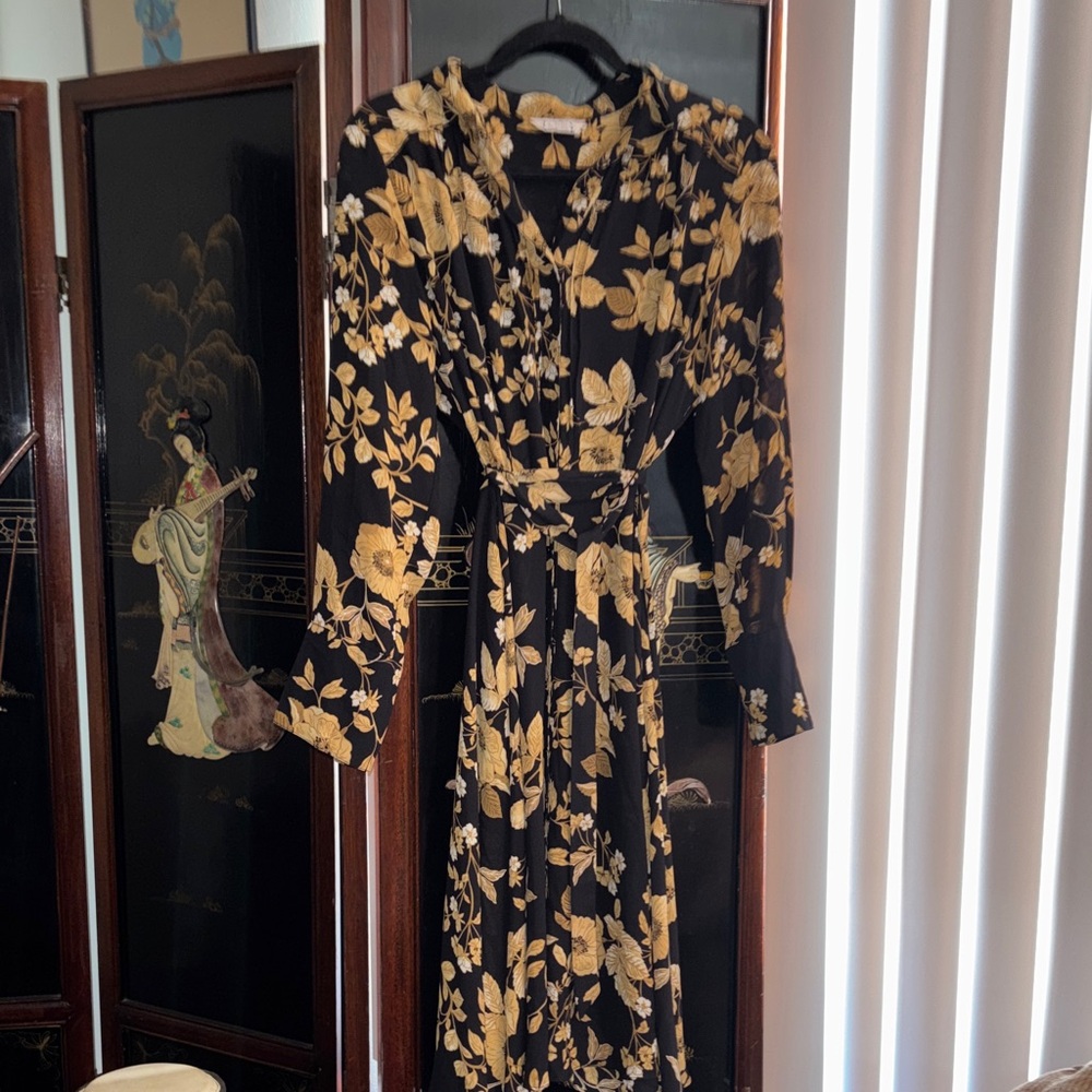 Nanette Lepore Black and Gold Floral Long Sleeve Dress